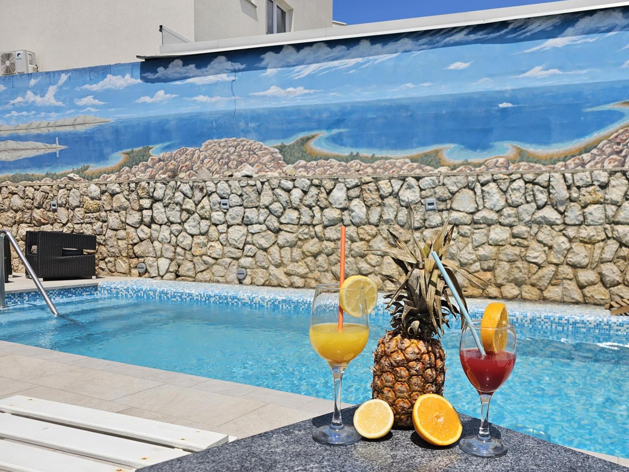 The Golden Grotto Apartments Novalja Exterior foto